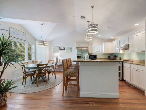 Luxury Anna Maria Island Vacation Rental with Three Bedrooms
