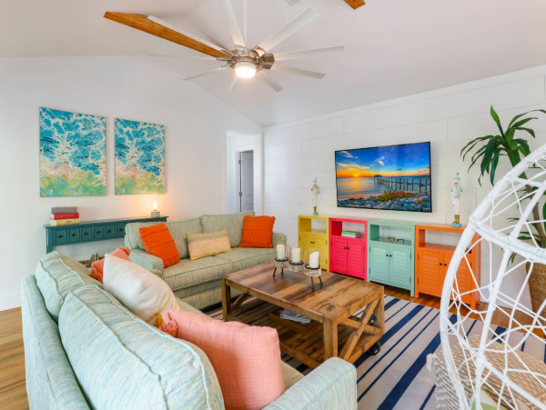 Anna Maria Vacation Rental Three Bedroom with Pool , 2 block to the Beach