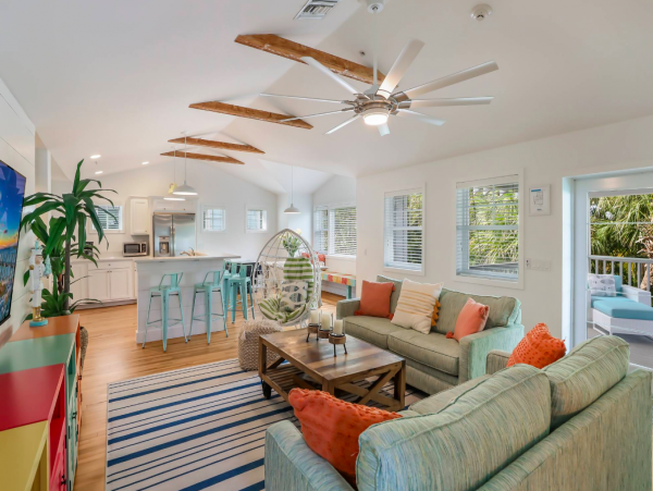 Anna Maria Vacation Rental Three Bedroom with Pool , 2 block to the Beach