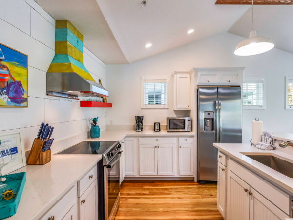 Anna Maria Vacation Rental Three Bedroom with Pool , 2 block to the Beach
