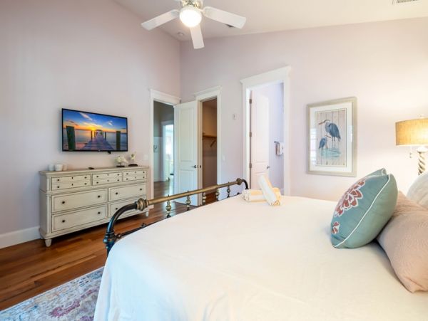 Luxury Anna Maria 3 Bedroom Rental Sleeps 6 Close to Beach