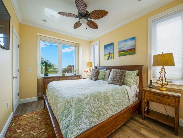 Anna Maria Island Luxury Beachfront 9 Bedroom House Sleeps 21
