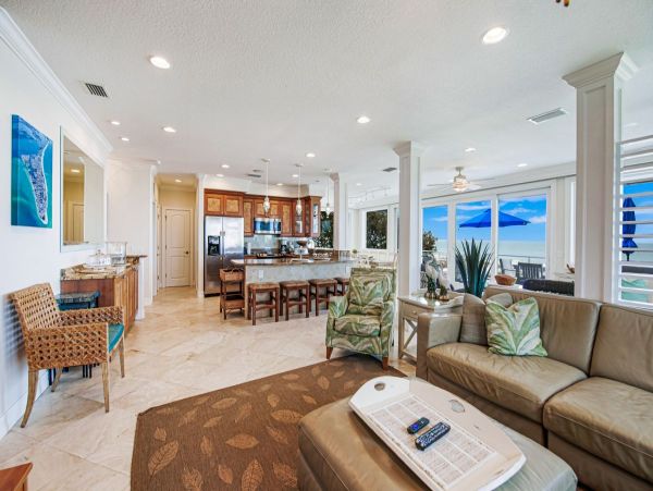 Anna Maria Island Luxury Beachfront 9 Bedroom House Sleeps 21