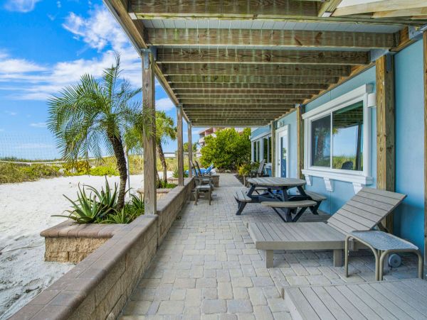 Anna Maria Island Luxury Beachfront 9 Bedroom House Sleeps 21