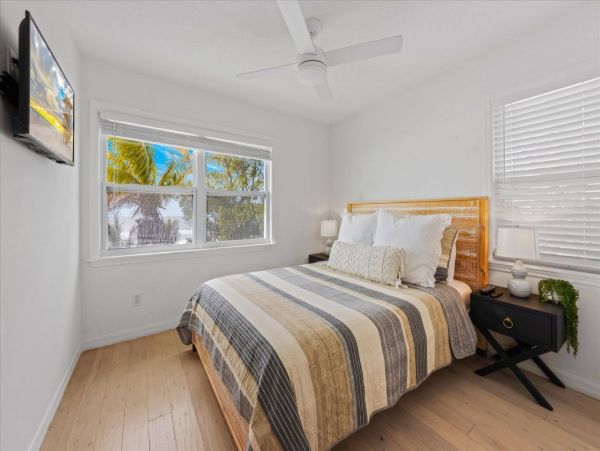 Beachfront Anna Maria Island 3 Bedroom Rental with Pool