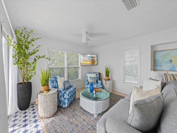Beachfront Anna Maria Island 3 Bedroom Rental with Pool