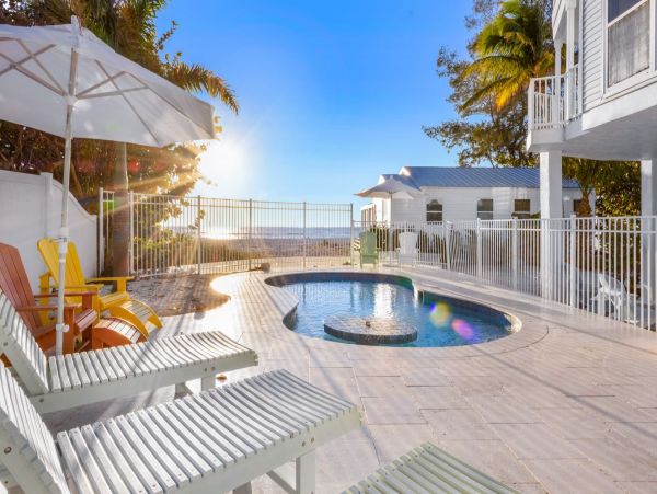 Beachfront Anna Maria Island 3 Bedroom Rental with Pool