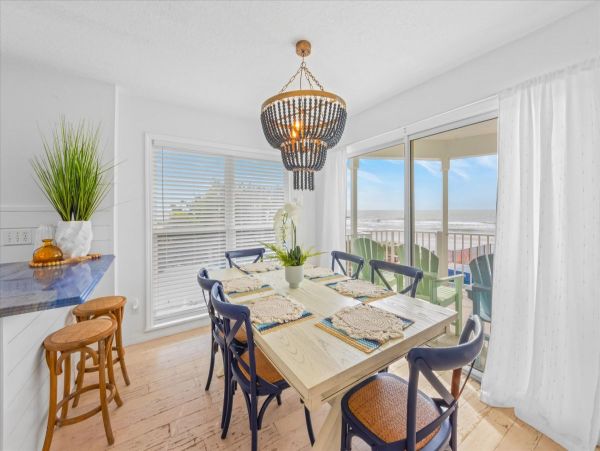 Beachfront Anna Maria Island 3 Bedroom Rental with Pool