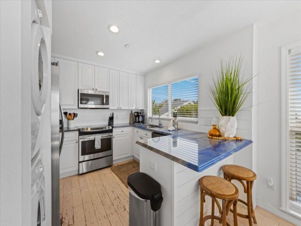 Beachfront Anna Maria Island 3 Bedroom Rental with Pool