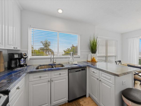 Beachfront Anna Maria Island 3 Bedroom Rental with Pool