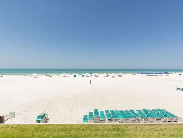 Luxury 2 Bedroom Condo on the Beach with Full Gulf Views