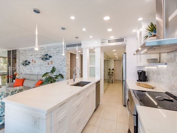 Luxury 2 Bedroom Condo on the Beach with Full Gulf Views