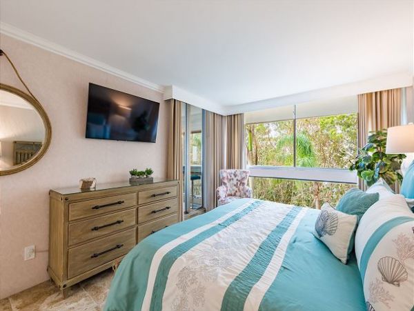 Luxury 2 Bedroom Condo on the Beach with Full Gulf Views