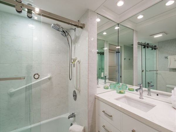 Luxury 2 Bedroom Condo on the Beach with Full Gulf Views