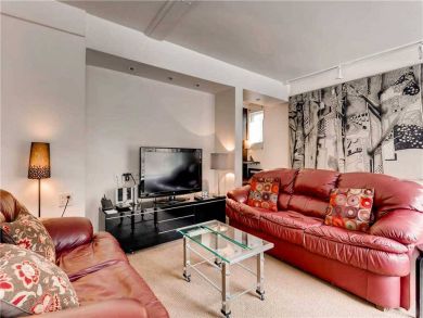 Walk to Golden Peak Holiday Weeks available
