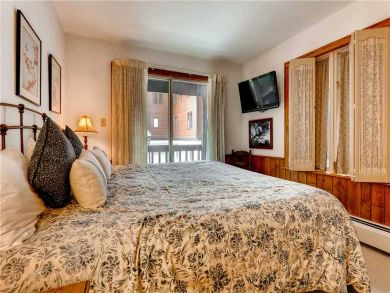 Two Bedroom Ski Condo Walk to the Ski School