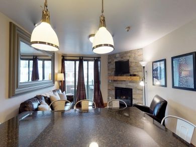 Vail Luxury Rental  Only 100 Yards From Eagle Bahn Gondola