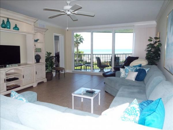 Longboat Key Two Bedroom For Rent- Full Gulf Views
