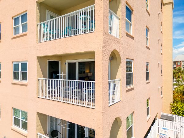 Madeira Beach Beachfront Corner Unit Condo with Gulf Views
