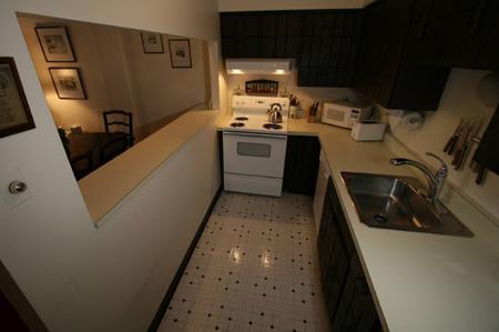 Fully equipped kitchen