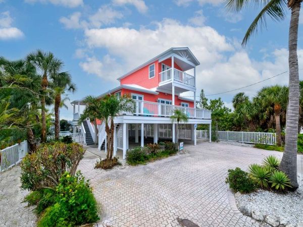 Anna Maria Island Three Bedroom Rental Home with Water Views