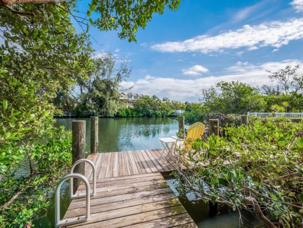 Two Bedroom Anna Maria Vacation Pool Home - NORTH ANNA MARIA