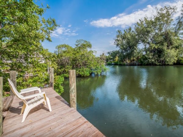 Two Bedroom Anna Maria Vacation Pool Home - NORTH ANNA MARIA