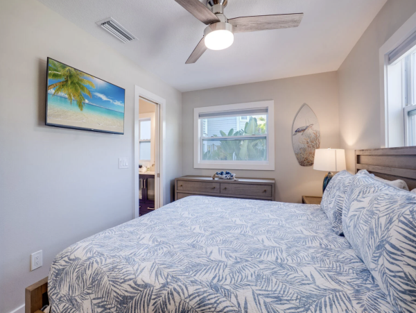Two Bedroom Anna Maria Vacation Pool Home - NORTH ANNA MARIA