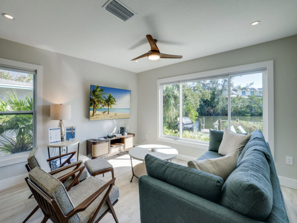 Two Bedroom Anna Maria Vacation Pool Home - NORTH ANNA MARIA