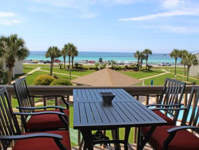 Balcony with Outdoor Table & Chairs Gulf View