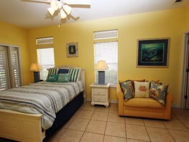Luxury Four Bedroom Crystal Beach Cottage Sleeps 17