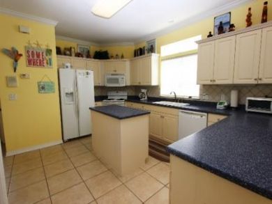 Luxury Four Bedroom Crystal Beach Cottage Sleeps 17