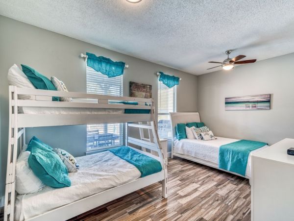 Luxury Destin Home 6 Bedrooms  - Walk to Beach