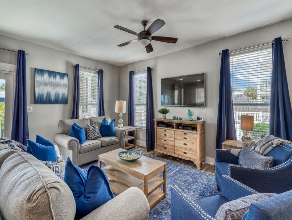 Luxury Destin Home 6 Bedrooms  - Walk to Beach