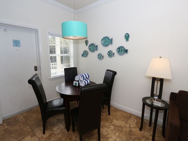 Lovely Siesta Key One Bedroom Vacation Beach Condo