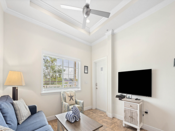 Siesta Key Vacation Accommodation Sleeps Six Guests