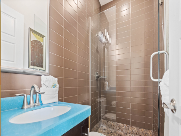 Siesta Key Vacation Accommodation Sleeps Six Guests