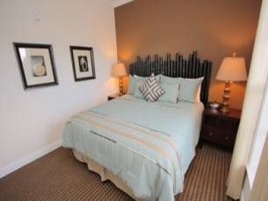 Bedroom 2 with queen bed