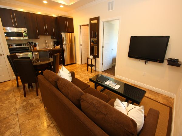 Siesta Key 2 Bedroom Rental with Pool and Hot Tub