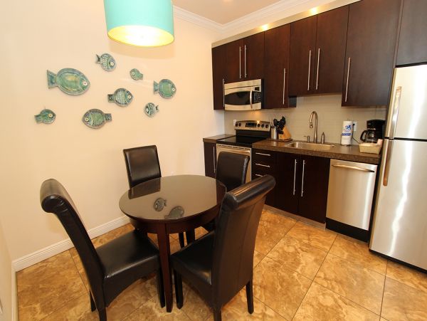 Short Walk To Beach Siesta Key One Bedroom Vacation Condo