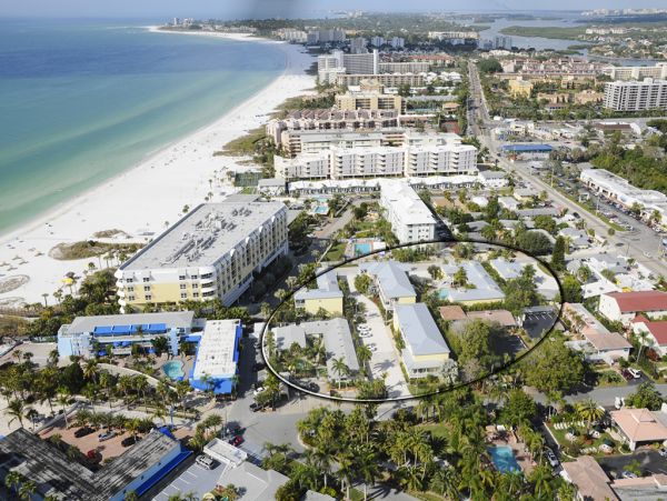 Siesta Key 2 Bedroom Condo No Main Road to Cross Great Resort