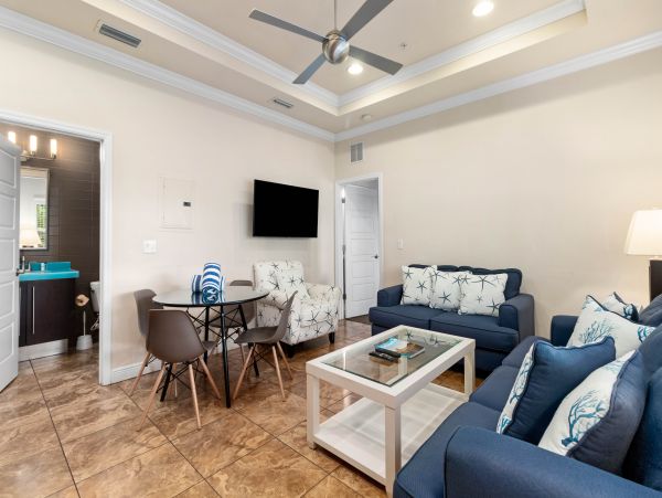 Siesta Key 2 Bedroom Condo No Main Road to Cross Great Resort