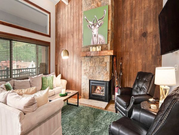 Ski Vacation Condo Lionshead Sleeps 6