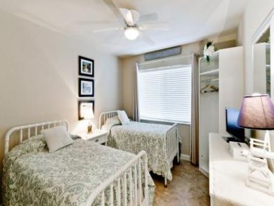 Gulf Views Holmes Beach Vacation Condo Two Bedrooms Gulf Views Holmes Beach Vacation Condo Two Bedrooms