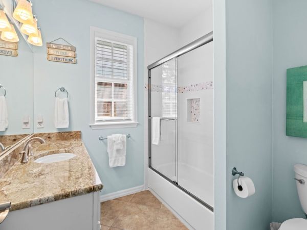 Anna Maria Island Vacation Pool Home Very Close to Beaches