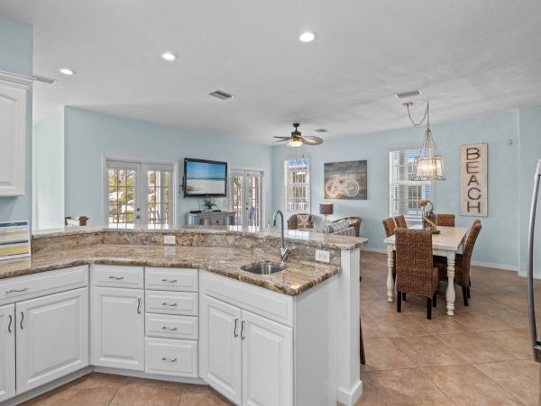Anna Maria Island Vacation Pool Home Very Close to Beaches