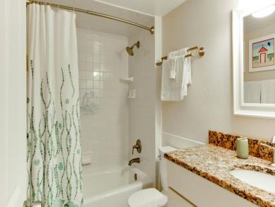 Luxury Two Bedroom Private Vacation Home Sleeps 4