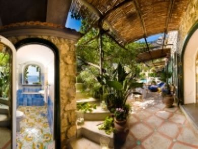 Positano Italy Condo 877915