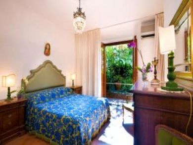 Positano Italy Condo 877916