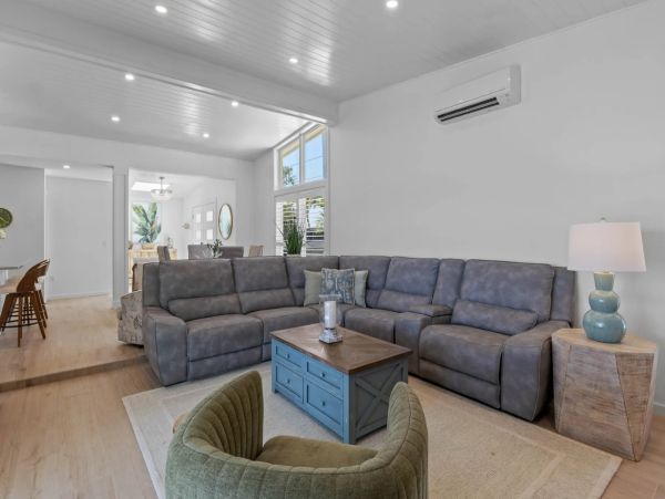 Bayfront Vacation Rental Florida - Waterfront Villa with Private Pool